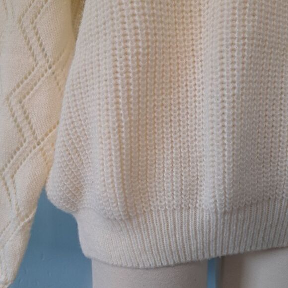 Noracoara Contrast Guipure Lace Drop Shoulder Sweater Biege Size XXL NWT - Picture 12 of 13